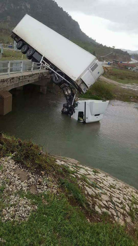 Here+we+see+a+rare+photo+of+a+truck+in+its+natural+habitat%2C+drinking+water+from+a+river