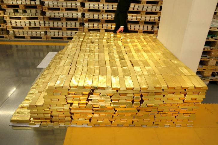 1.6+billion+USD+worth+of+gold