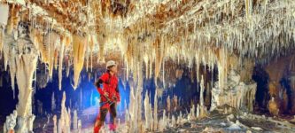 Standing+inside+Caverna+Terra+Ronca%3A+A+dolomitic+limestone+cave%2C+Sao+Domingos%2C+Brazil