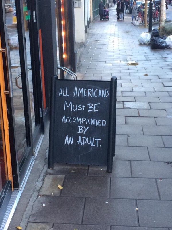 A+sign+outside+of+a+restaurant+in+Europe