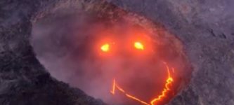 Hawaii+volcano+forms+smiley+face+during+eruption