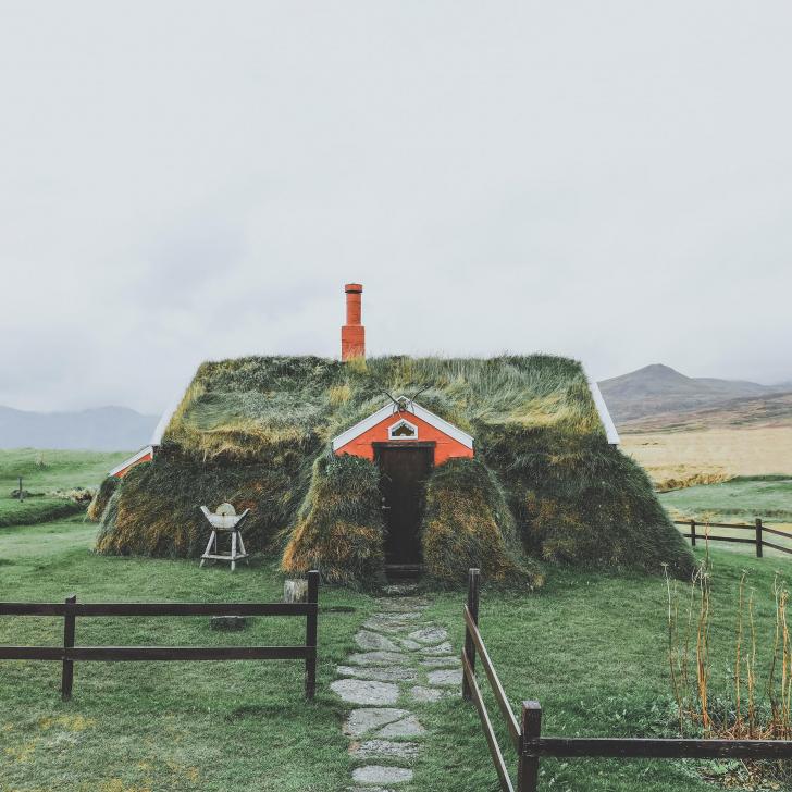 The+coolest+house+I+found+during+my+trip+in+Iceland