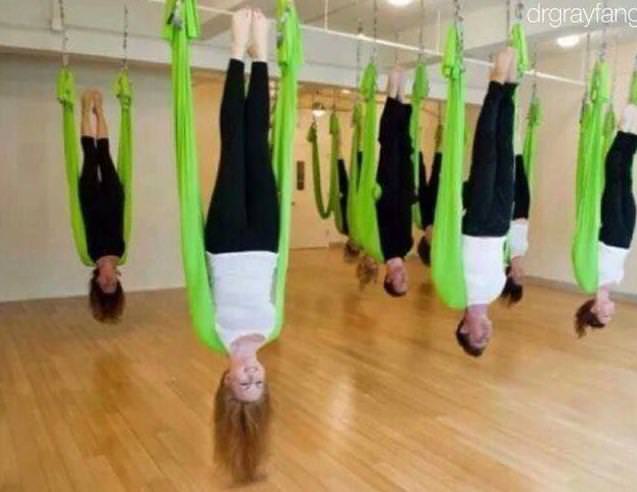 A+group+of+vegans+about+to+hatch.