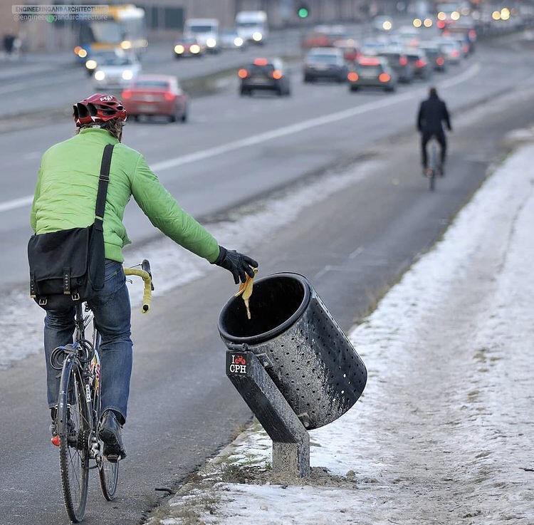 Bin+for+cyclists+in+Denmark