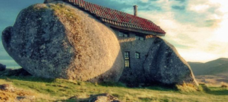 Stone+house%2C+Portugal.