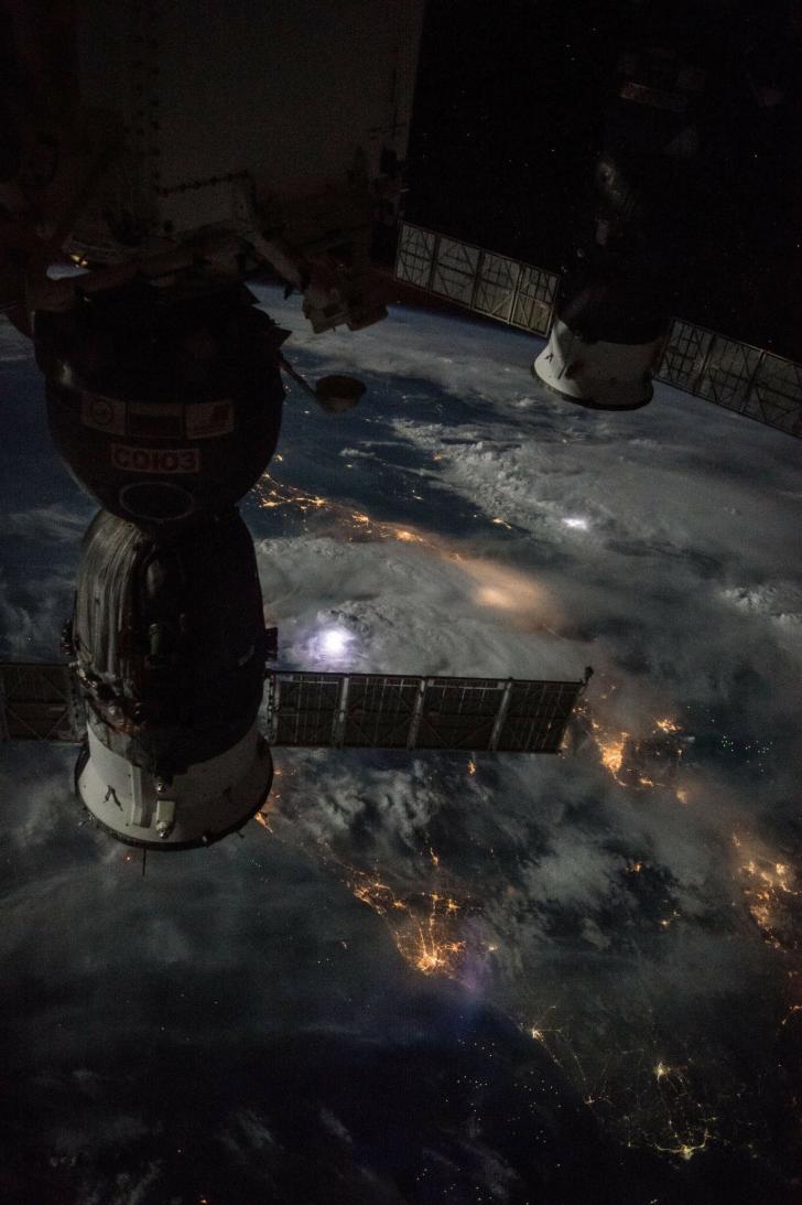Earth+from+the+ISS.