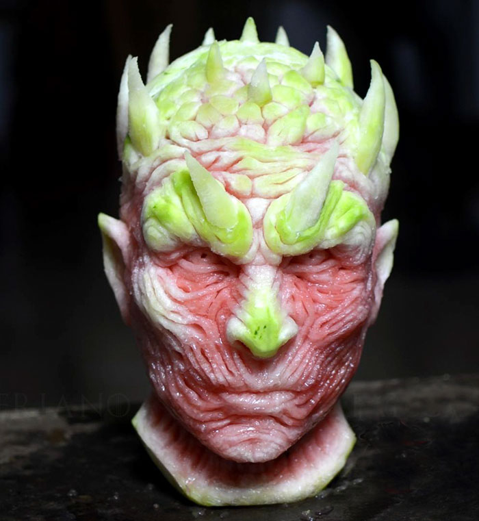 Night+King+watermelon+carving.