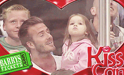 David+Beckham+on+kiss+cam.