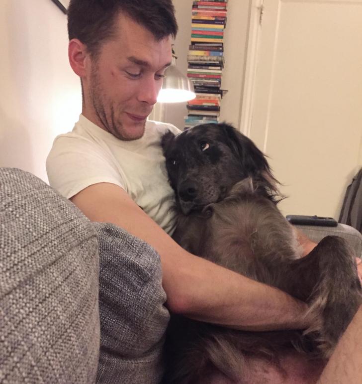 When+I+see+how+my+SO+and+our+dog+look+at+one+another%2C+I+wonder+why+I%26%238217%3Bm+even+kept+around