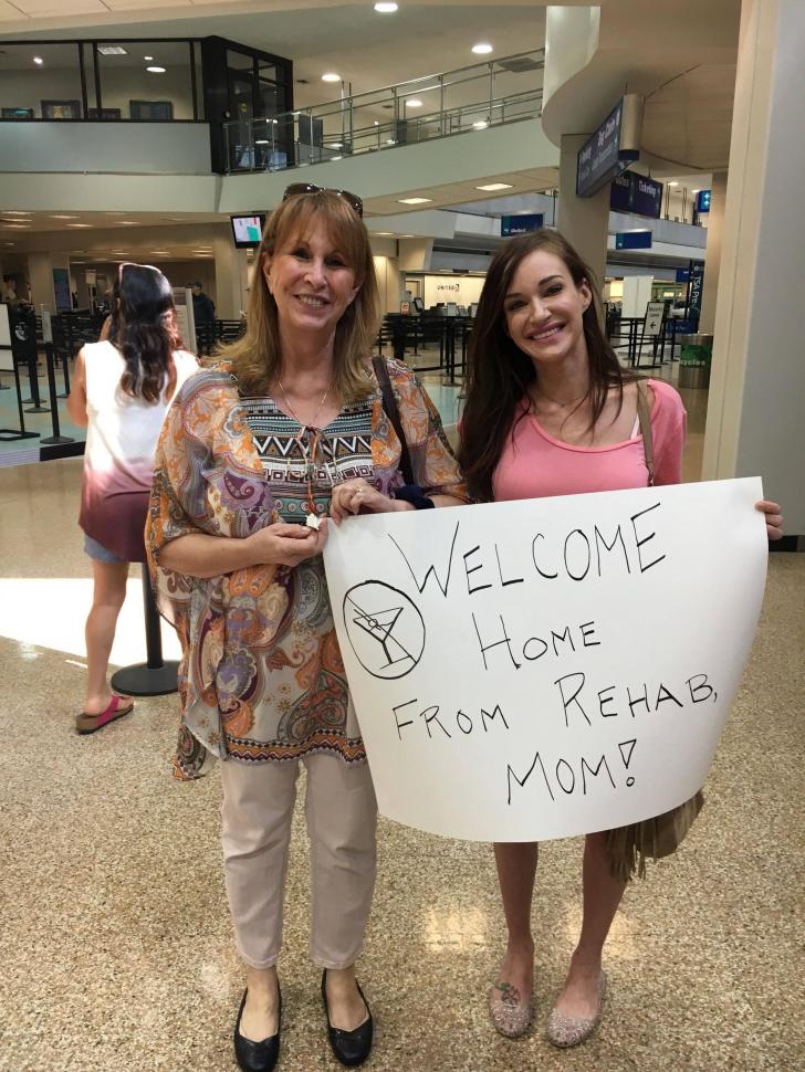 It+was+worth+risking+my+place+in+the+will+to+pick+up+Mom+from+the+airport+this+way.