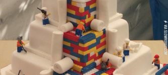 A+Lego+wedding+cake.