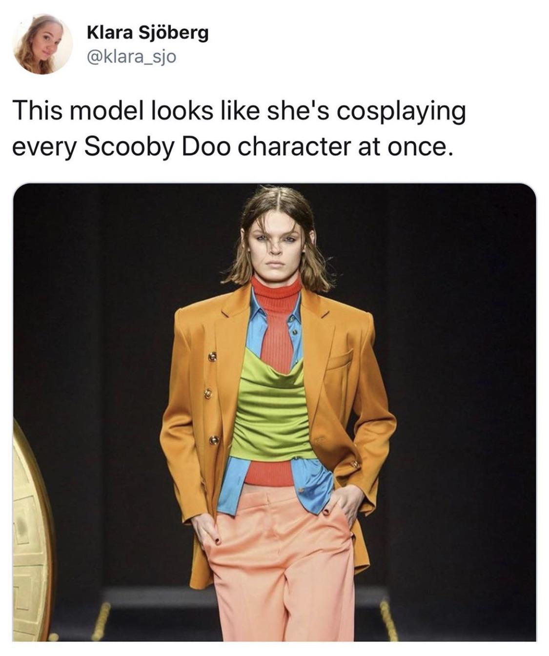 Velma+is+hotter+than+Daphne%2C+prove+me+wrong.