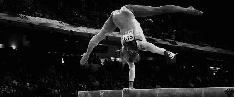 How+I+imagine+a+girl+pees+on+a+public+toilet.