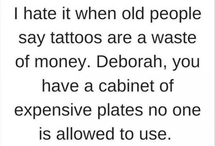 A+cabinet+full+of+expensive+plates