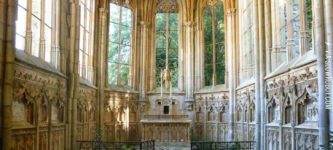 An+abandoned+church+in+France