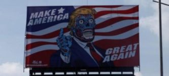 Alien+Donald+Trump+billboard+appears+in+Mexico+City%2C+Mexico