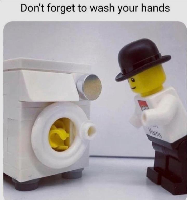 You+gotta+wash+those+manos.