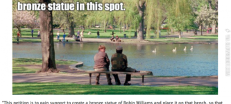 A+statue+of+Robin+Williams.