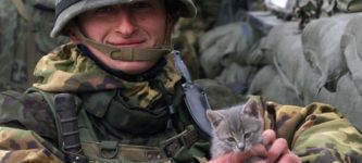 When+kitteh+joins+Army