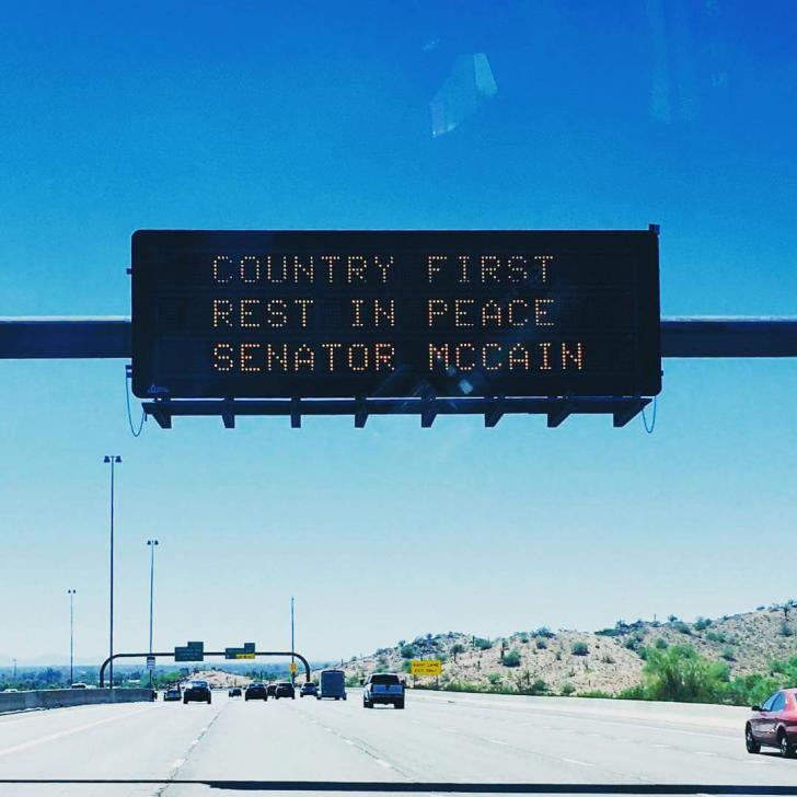 Highway+signs+in+Arizona.