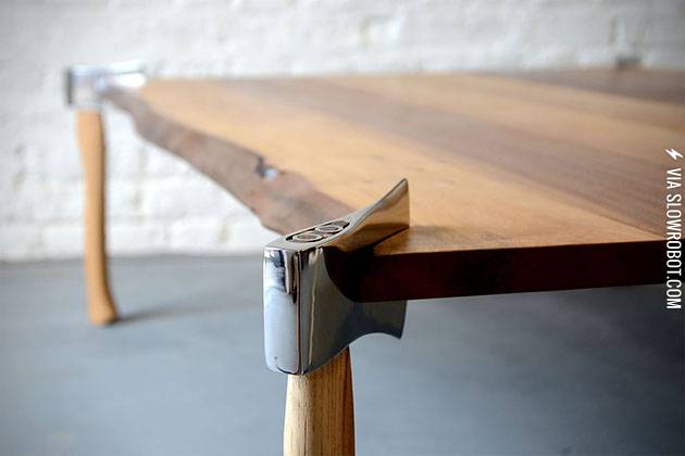 This+table+has+ax+legs