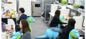 Dino-chairs+are+the+new+rave+in+startup+America.