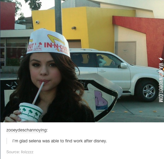 Selena+got+a+promotion