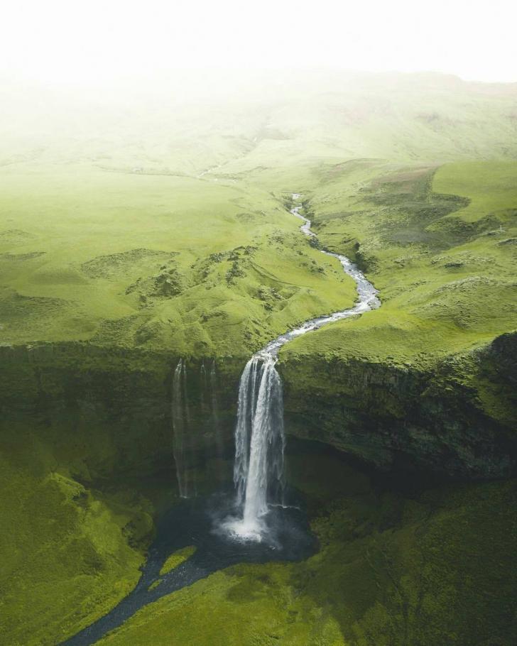 Waterfall+in+Iceland