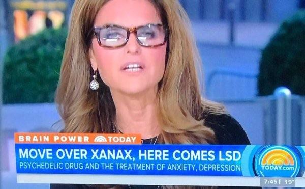 Roses+are+red%2C+my+hand+is+a+bee