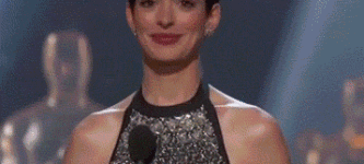 Anne+Hathaway+sparkles.