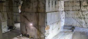 What+a+marble+quarry+in+Italy+looks+like+from+the+inside