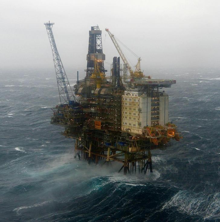 An+Oil+Rig+in+the+North+Sea