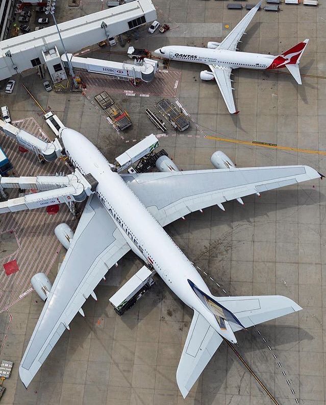 Size+difference+between+an+A380+and+a+737