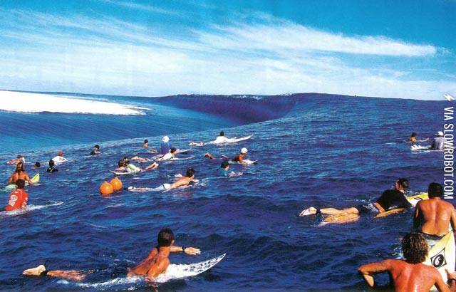 Giant+wave+is+giant.