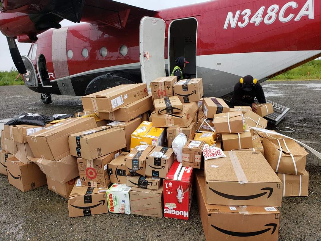 Remote+Alaskan+village%26%238217%3Bs+monthly+mail+delivery.