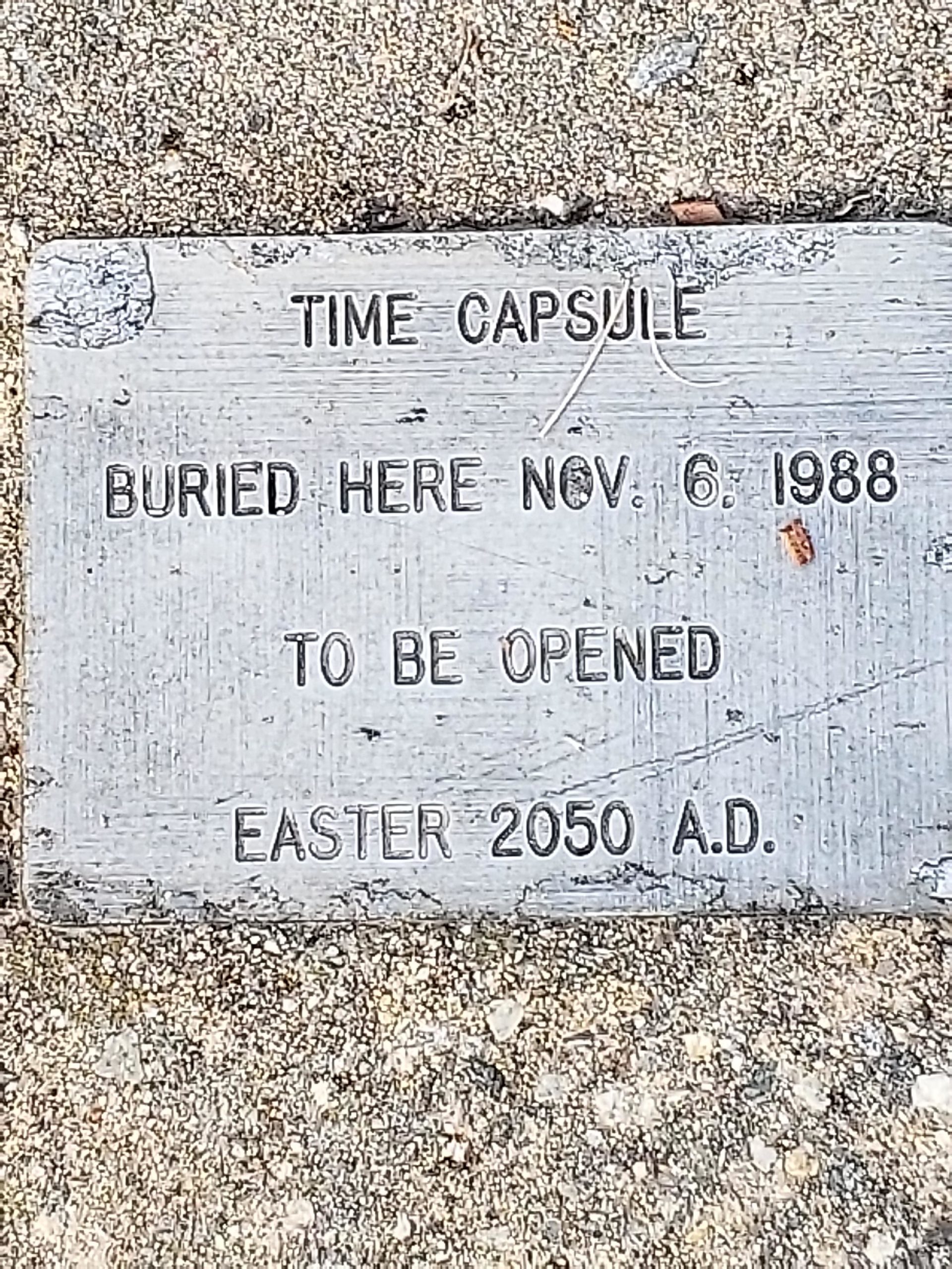 There%26%238217%3Bs+a+time+capsule+in+my+town