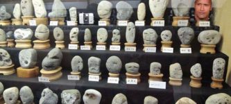 Japan+has+a+museum+of+rocks+that+look+like+faces