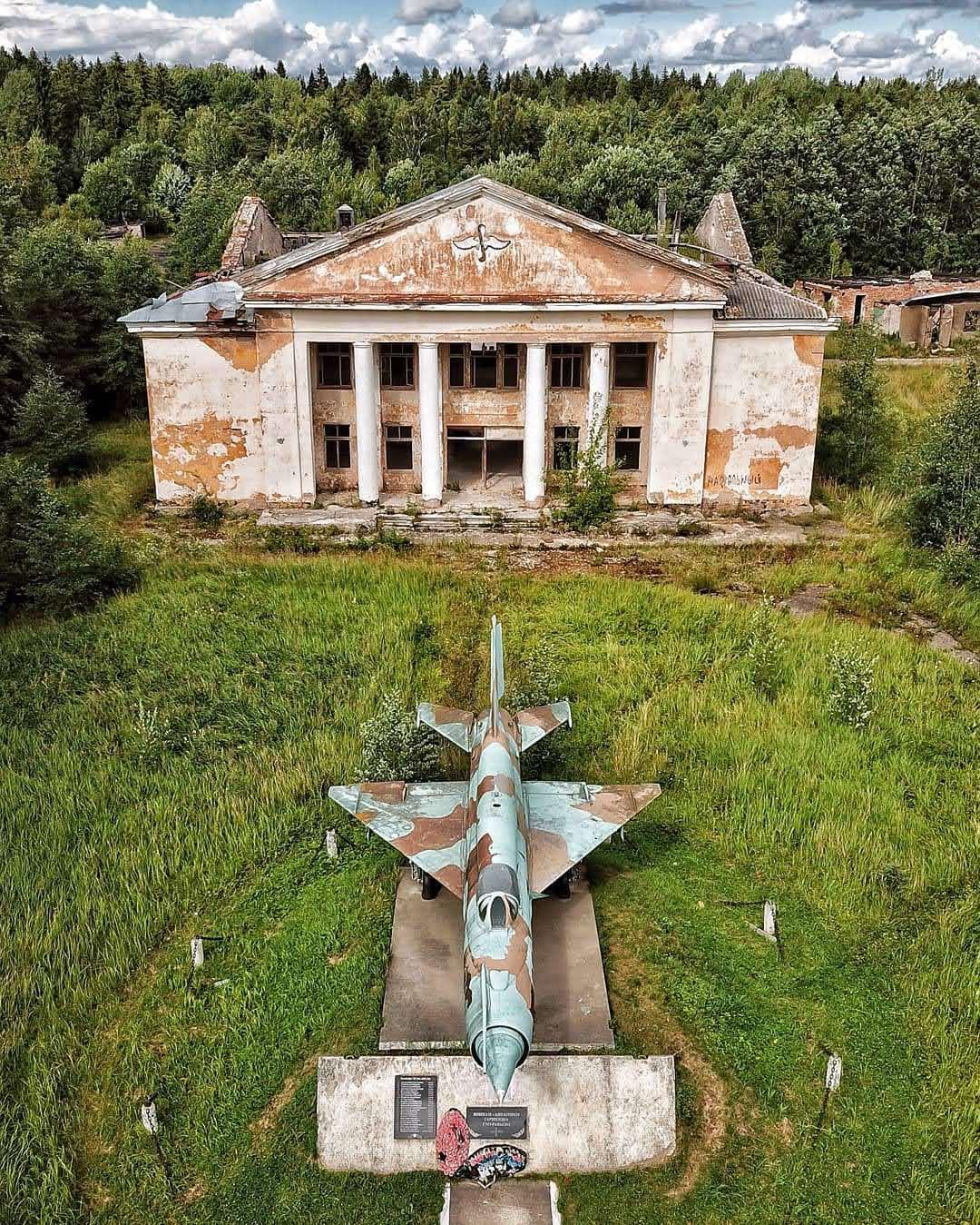 Somewhere+in+Forgotten+Russia.