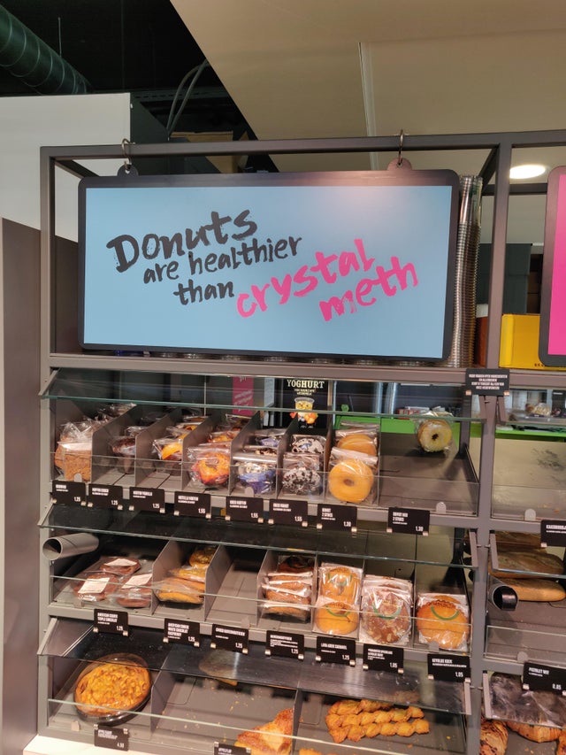 Grocery+store+is+sticking+to+straight+logic.